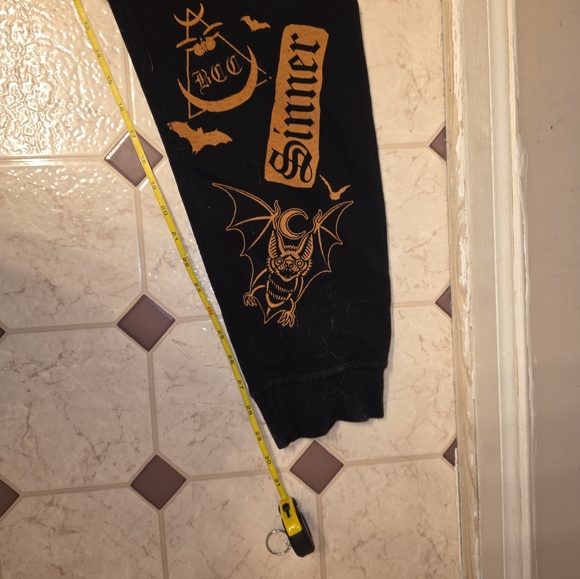 BLACKCRAFT IV HALLOWEEN EDITION JOGGERS BLACK & ORANGE SIZE APPROXIMATELY M/L